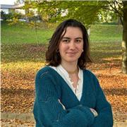 Französisch-Tutorin, unterrichtet Lernende aller Altersgruppen und Niveaus